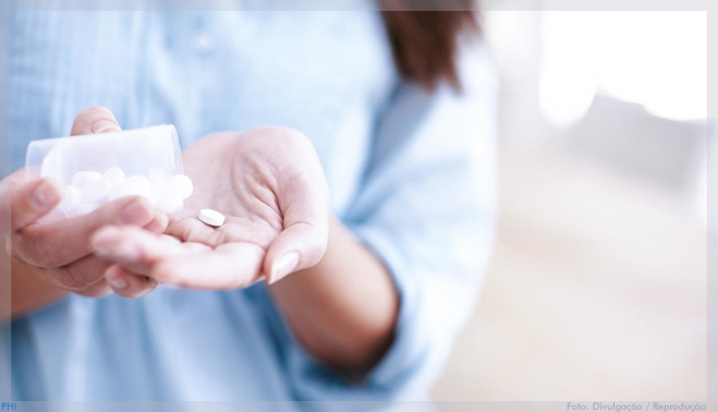 Aspirina pode prolongar vida de mulheres com câncer de mama