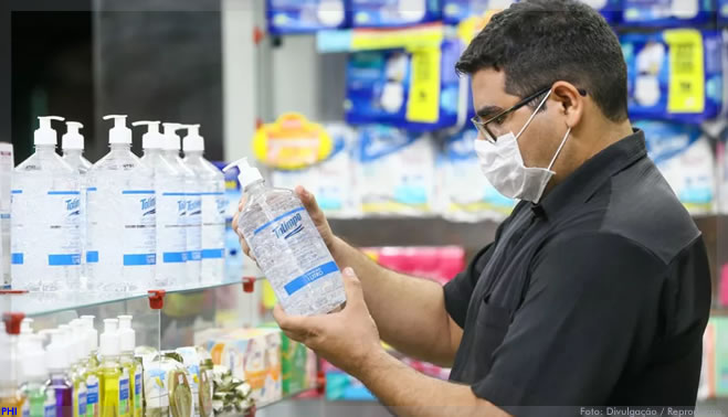 Farmácias e drogarias podem vender máscaras de tecido
