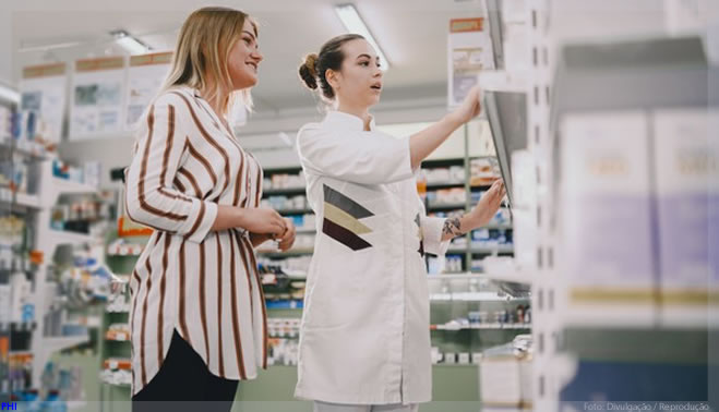 Varejo farmacêutico cresce 15,6% em 2020; lojas de bairro ganham destaque