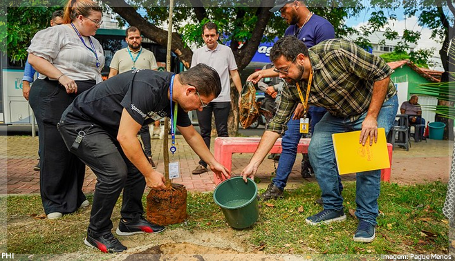 Pague Menos doa mil mudas para o Plano de Arborização de Fortaleza